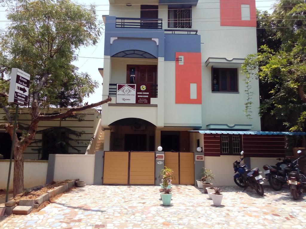 Barnabas Homestay Thanjavur Buitenkant foto