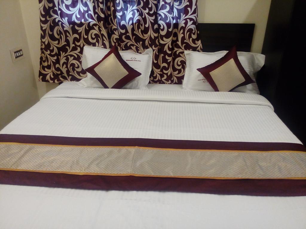 Barnabas Homestay Thanjavur Buitenkant foto