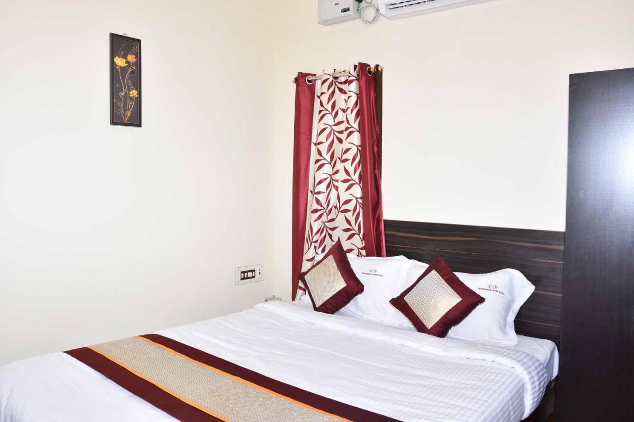 Barnabas Homestay Thanjavur Buitenkant foto